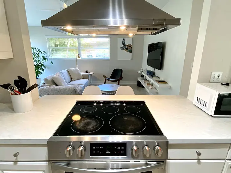 111 Bluff Ter — Photo 8