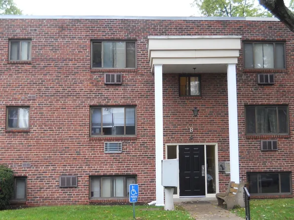 Kenilworth Apts. 3-035, 349 W 6th St #A07, Lansdale, PA 19446