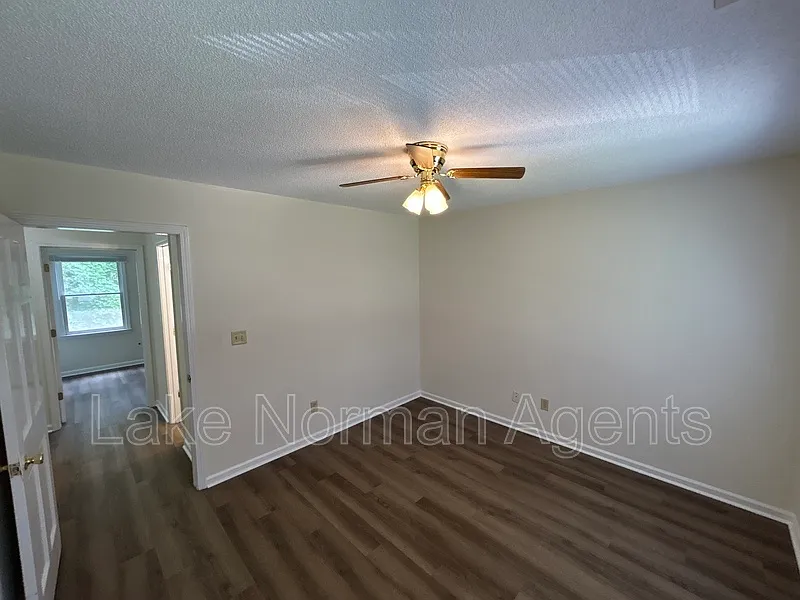 2 bed, 1.5 bath, $1,299 — Photo 3