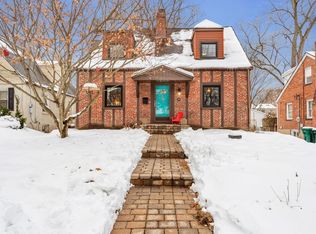 208 Newport Ave, Saint Louis, MO 63119