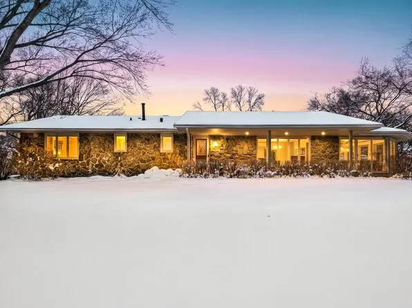 17230 25th Ave N, Plymouth, MN 55447