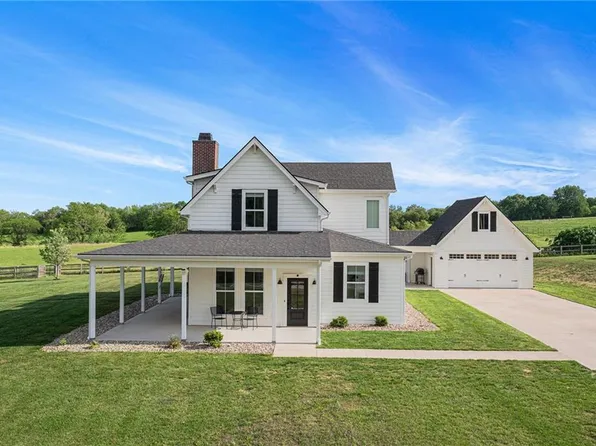 733 SE 208th St, Holt, MO 64048