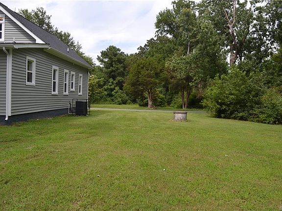 4th image of 2601 Hussey Ln