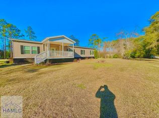 215 River Oaks Dr, Bloomingdale, GA 31302