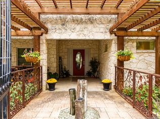 28181 Fm 470, Utopia, TX 78884