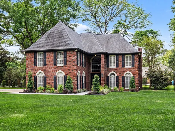 17519 Hawkin Ln, Tomball, TX 77377