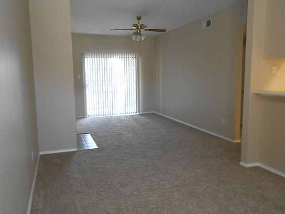 3rd image of 3213 Donnelly Cir