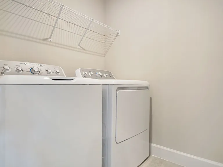1419 Eucalyptus Way — Photo 38