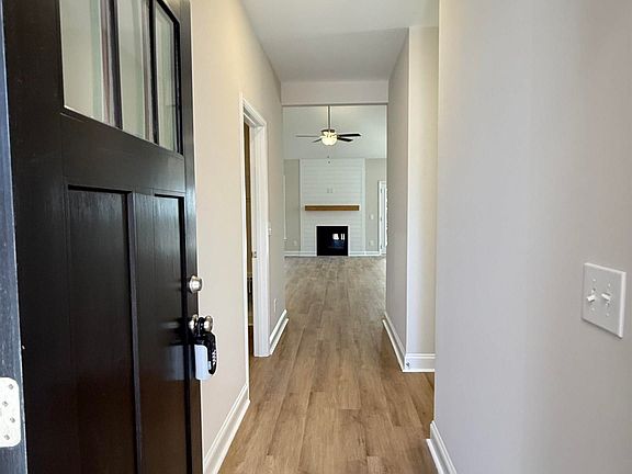 4th image of 163 Andover Way