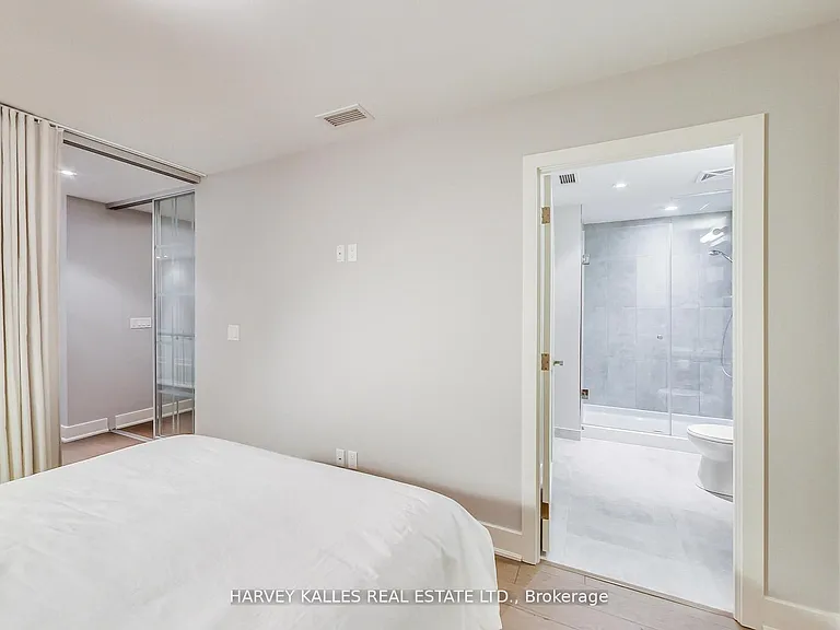 30 Nelson St #Townhouse 24 — Photo 33