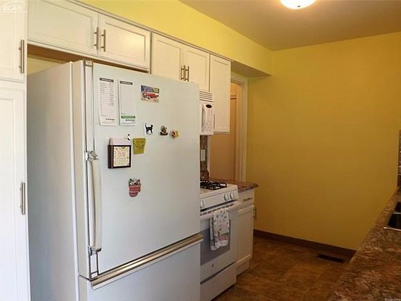 3rd image of 7316 Ponderosa Dr