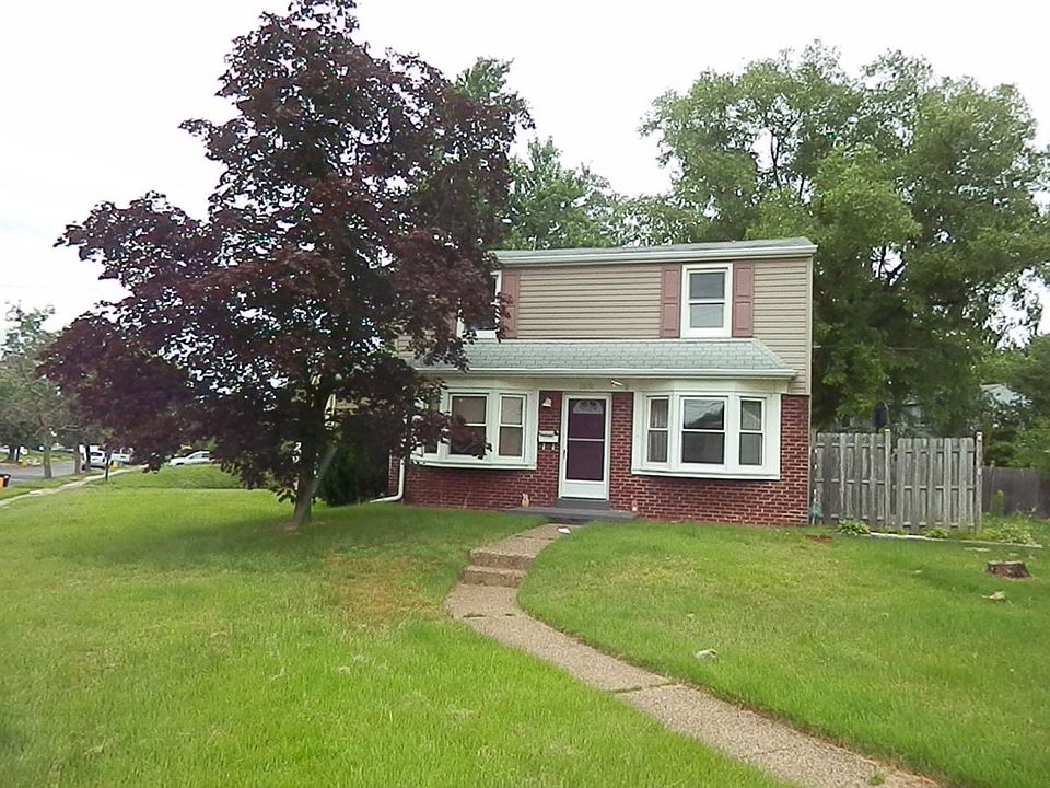 1st image of 2656 Finlaw Ave