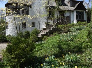 1515 Woodstock Dr, Dayton, OH 45419