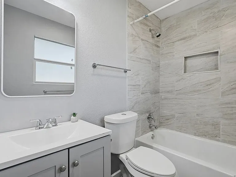 5122 Binz Engleman Rd — Photo 13