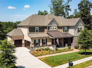 5738 Five Knolls Dr, Charlotte, NC 28226