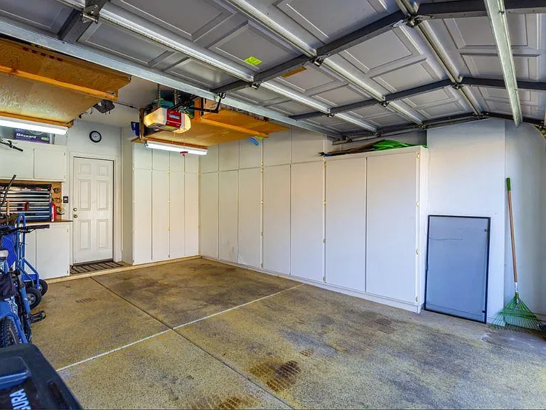 7921 E Joshua Tree Ln — Photo 34