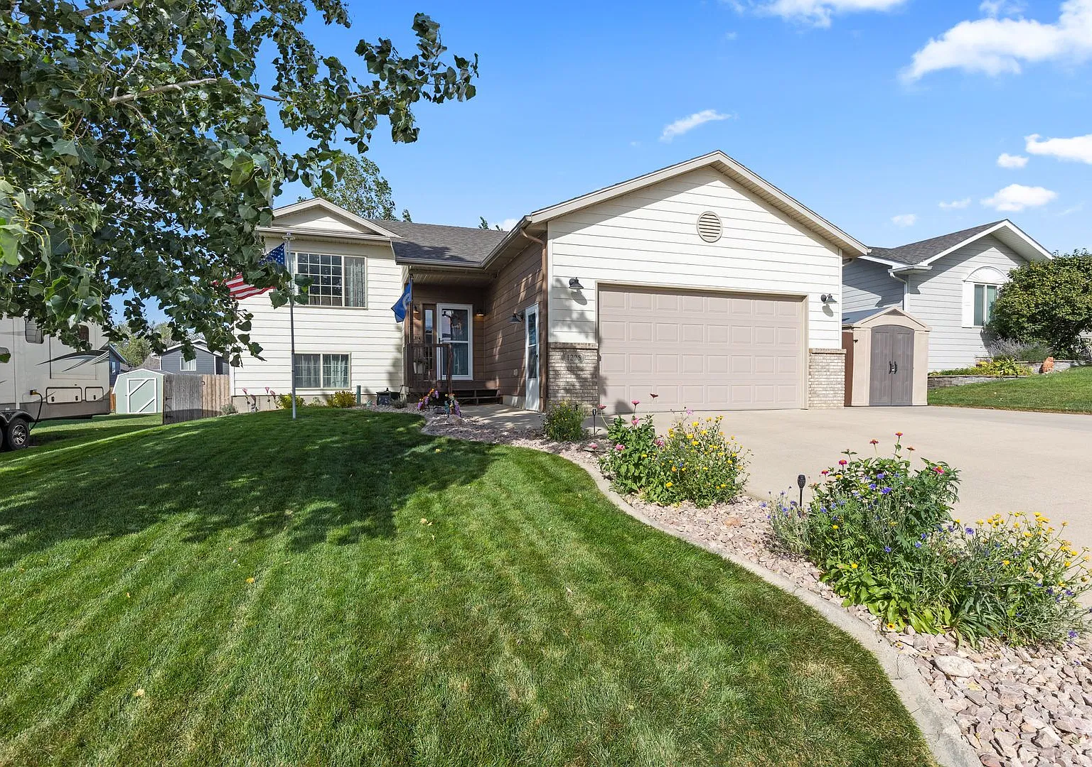 4 Bed | 2 Bath | Rapid Valley Home — Photo 3