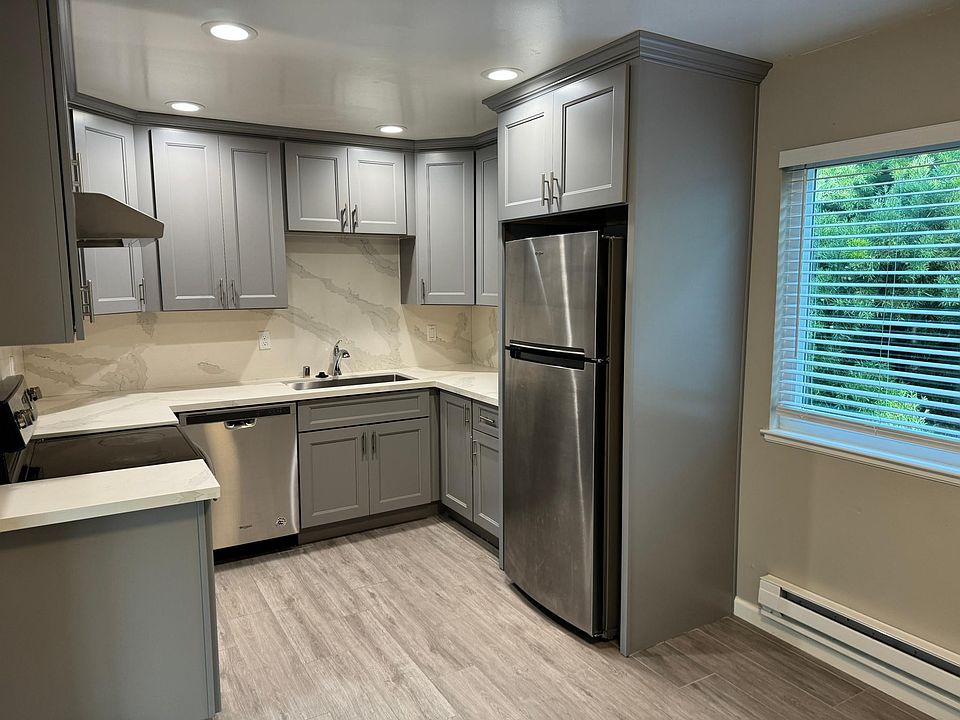 1st image of 416 S Bernardo Ave #3