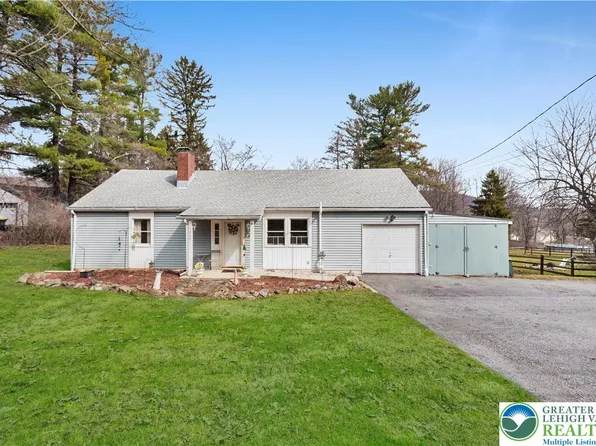 1335 Stones Throw Rd, Bethlehem, PA 18015