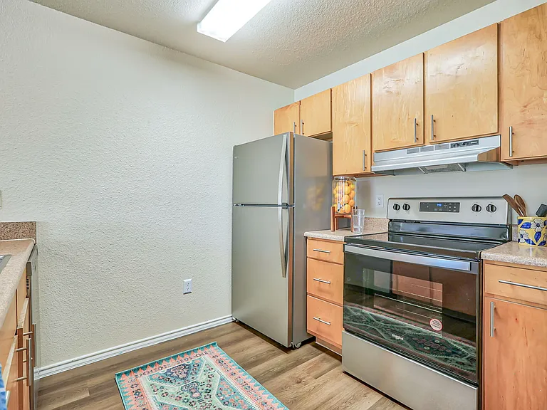 Mariposa Cedar Park 55+ Apartment Homes — Photo 9