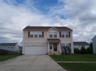 524 Prairie Point Dr, Poplar Grove, IL 61065