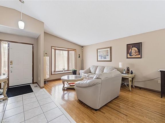 4th image of 19 Sedona Ct