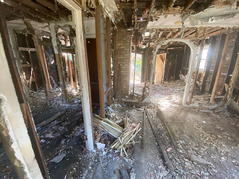 2nd image of 3443 Pennsylvania St