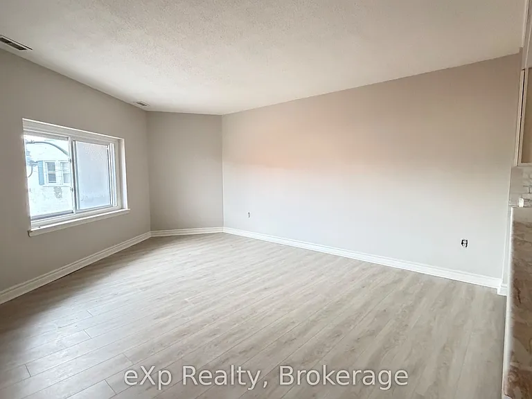 2 King St #1 — Photo 2