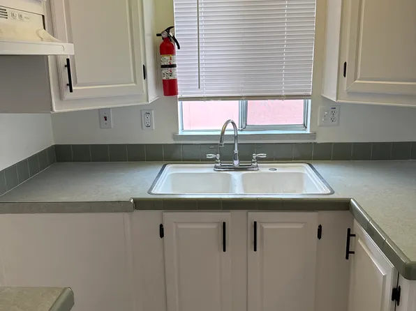 12265 Woodruff Ave, Downey, CA