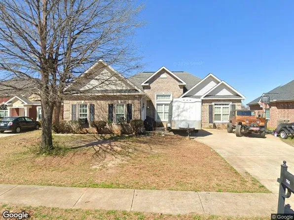 506 Manchester Ln, Byron, GA 31008