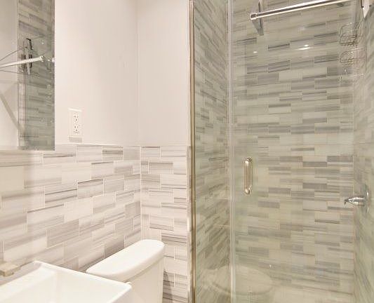 5th image of 953 Columbus Ave #N5