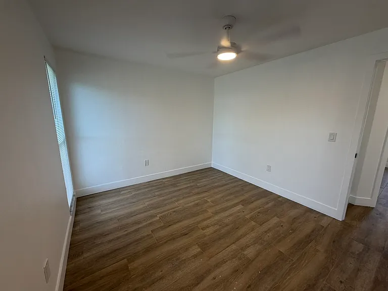 7608 Humboldt Ave — Photo 16