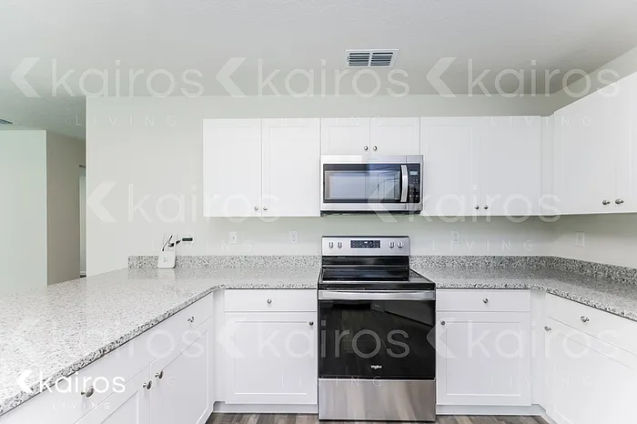 4 bed, 2.0 bath, 1650 sqft, $1,795 — Photo 2