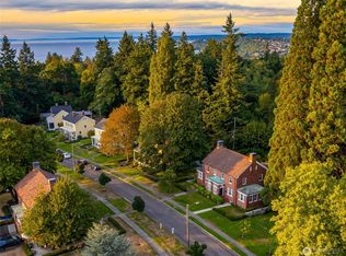 4406 Montana Cir W, Seattle, WA 98199