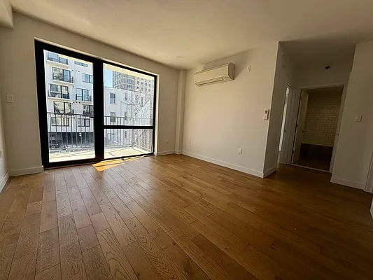 Rented by Rumah Realty Inc | media 8