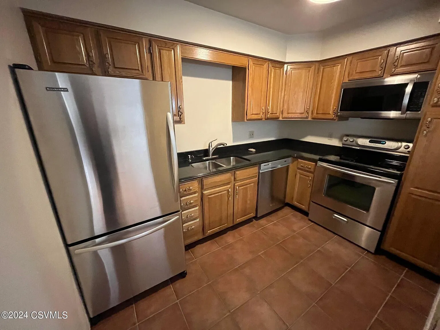 2 bed, 1100 sqft, $1,800 — Photo 4