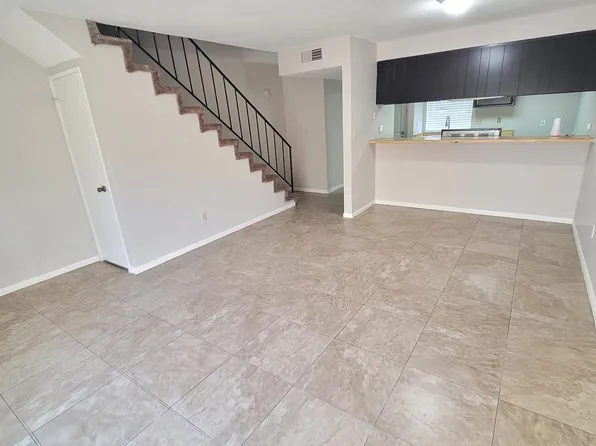 4508 Tierra Verde St, Bakersfield, CA 93301