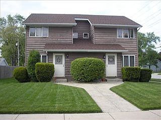 1st image of 2747 40th St #463