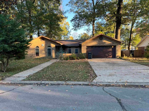 203 Indian Trl, Searcy, AR 72143