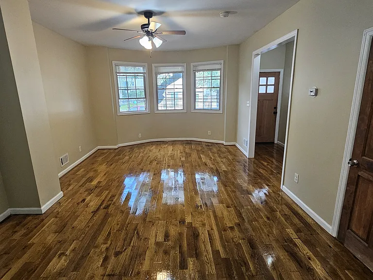 636 S 20th St #1 — Photo 3