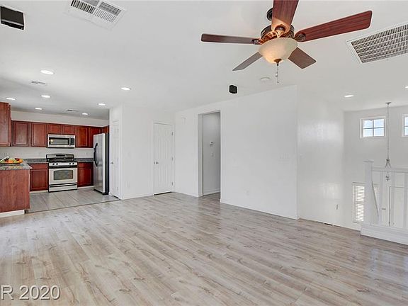 5th image of 11017 Florence Hills St