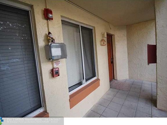 3rd image of 1021 Coral Club Dr #1021