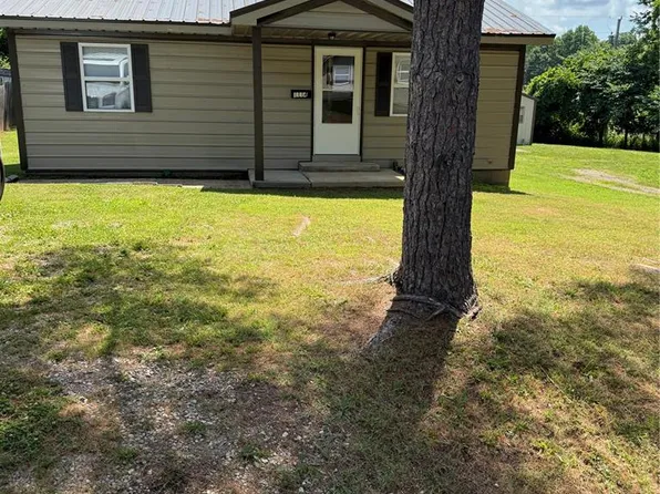 1114 Northwood Dr, Piedmont, MO 63957