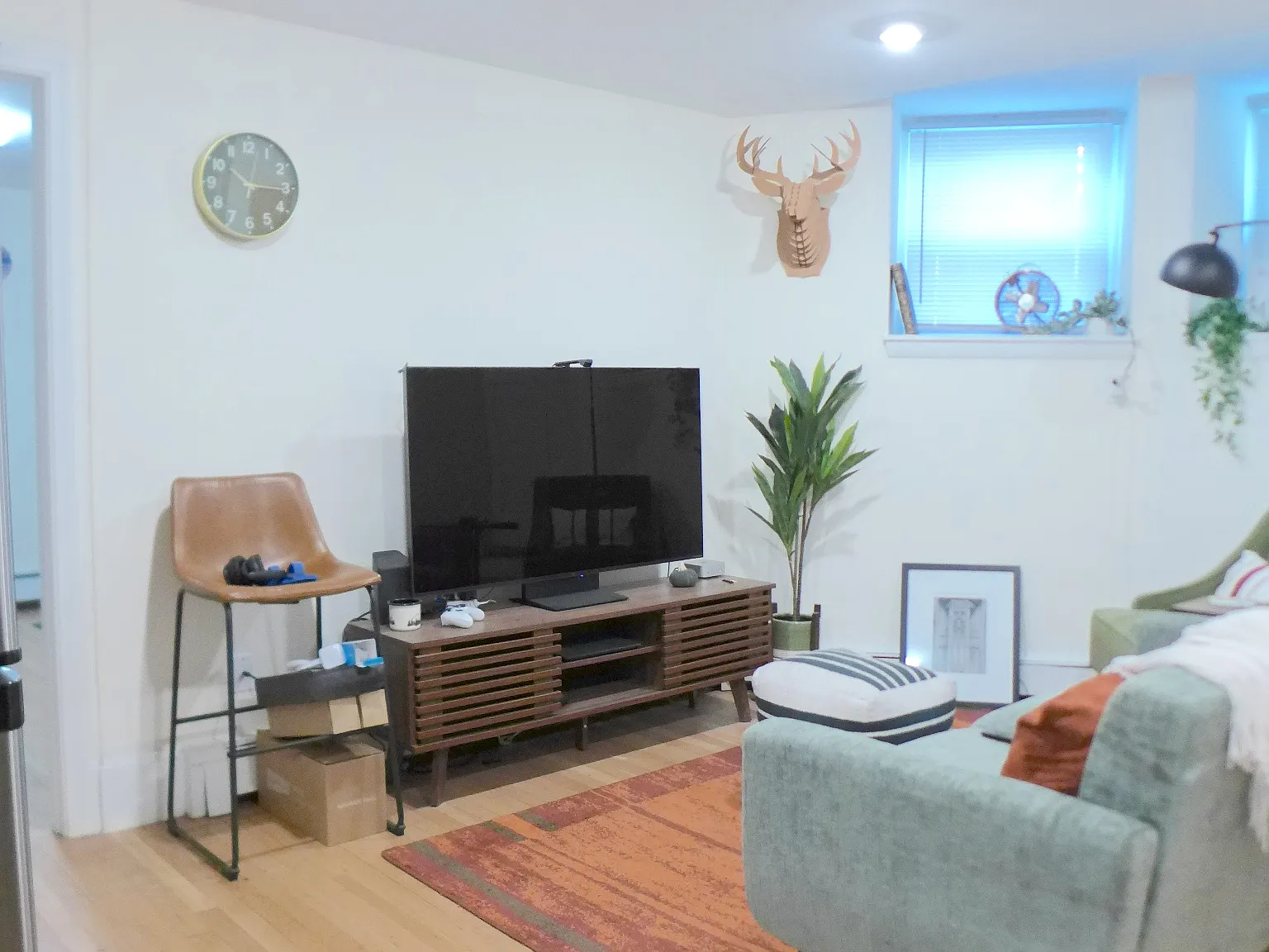 1 bed, 9999 sqft, $2,695 — Photo 2
