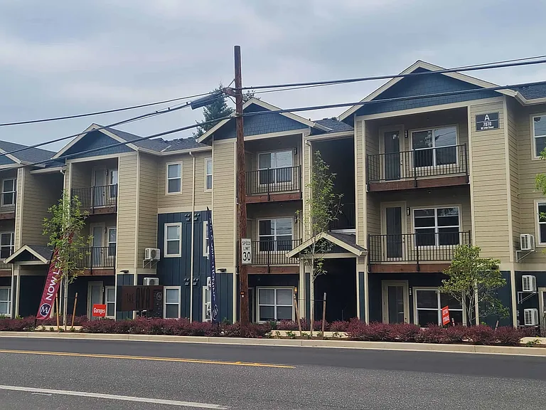 The Ava Apartments — Photo 35