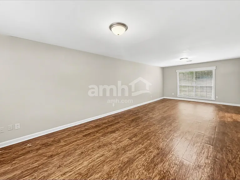 5430 Harris Creek Dr — Photo 7
