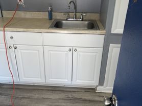 3200 West 9th Street - B