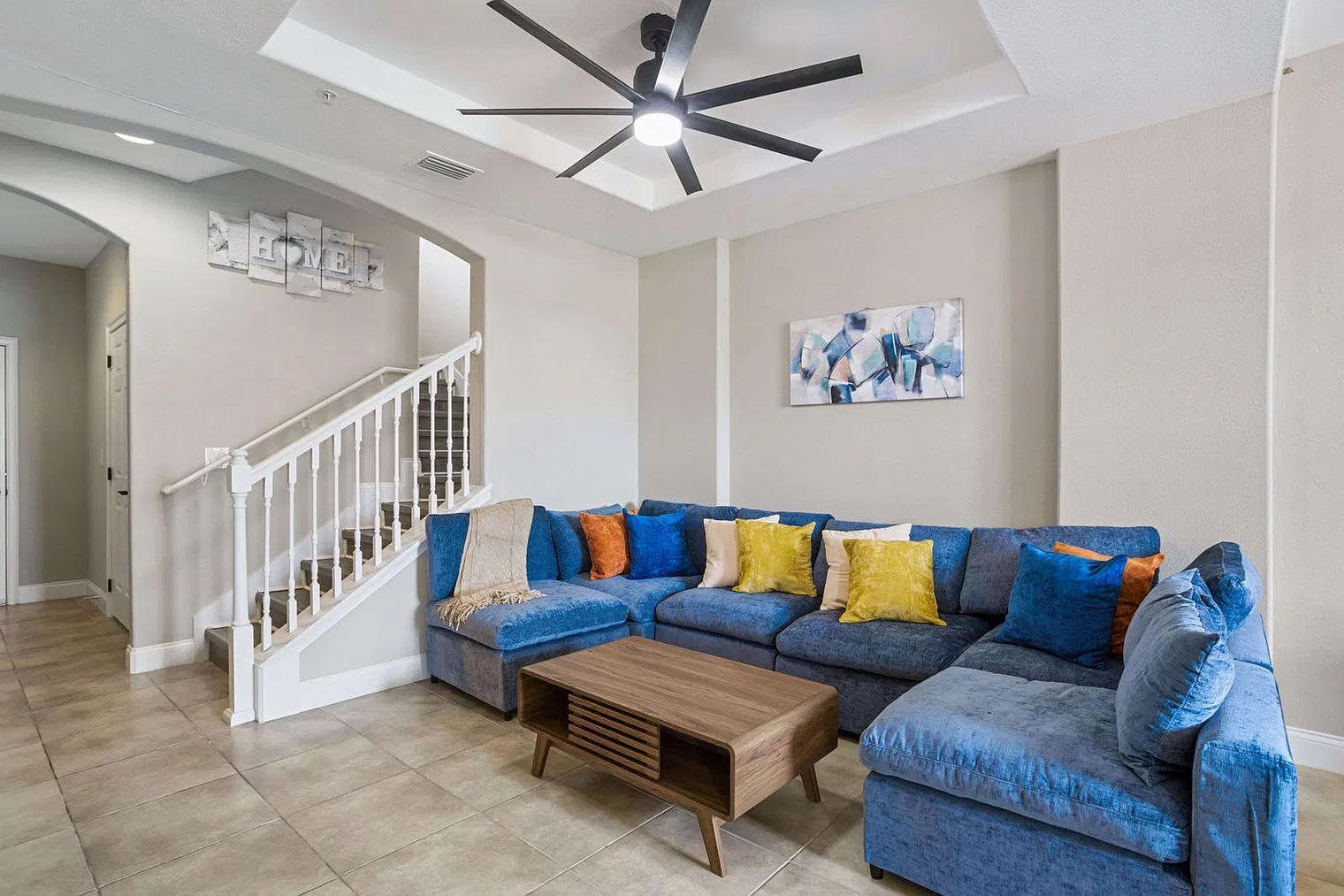 4 bed, 3.0 bath, 2497 sqft, $2,319 — Photo 2