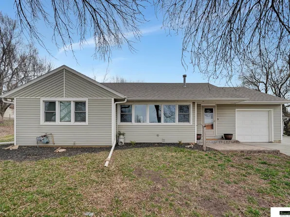 706 Everett St, Firth, NE 68358