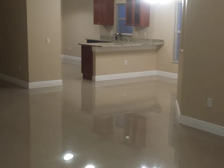 9402 Hidden Water Cir — Photo 13